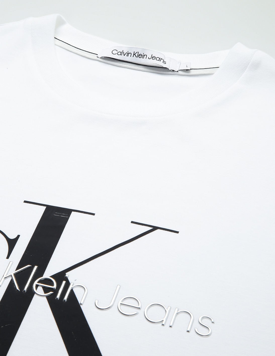 Buy Calvin Klein Regular Fit Monogram Print T-Shirt - NNNOW.com