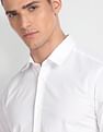 Flying Machine Solid Spread Collar Casual Shirt